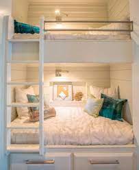 Illustrations and actual images are shown to help you. 7 Cool Adult Bunk Bed Ideas For A Small Space Adultbunkbeds Com