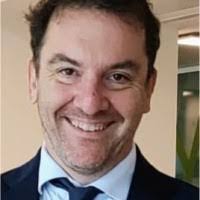 Laura Farinella's Instagram, Twitter & Facebook