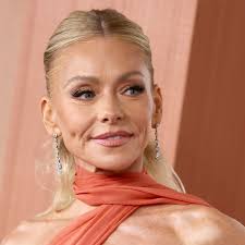 Phillip Schofield walks over Westminster Bridge in 'tribute and defiance'  following London terror attack