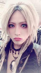 猟牙 razor ryoga britannia twitter visual kei steampunk corset funny tattoos