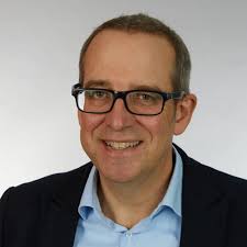 Moderatorinnen und Moderatoren