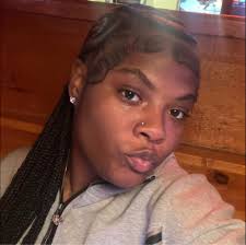 Amÿa Williams (@modelme.amya) • Facebook