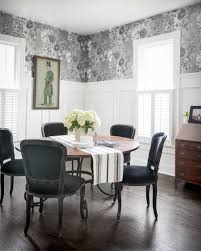 Oct 21, 2019 · in the kitchen of an nyc apartment dedicated to art, the custom island is topped with brushed stainless steel, the range is by wolf, the saarinen table and chairs are from knoll, and the dandelion chandeliers by tony duquette are from remains lighting; 40 Best Dining Room Decorating Ideas Pictures Of Dining Room Decor