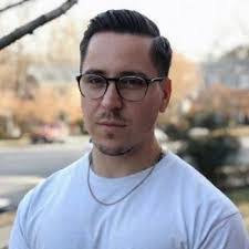 Andrew Pardue's Instagram, Twitter & Facebook