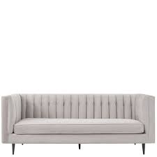 Finden sie ihre einrichtung, von schlafzimmer bis wohnzimmer. Samtiges Dreisitzer Sofa Mit Ziernahten Samtsofa Helltaupe Auf Dunklen Holzfussen