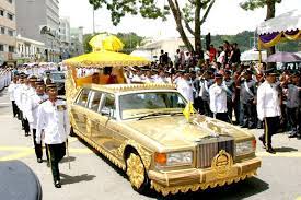 Bahkan keluarga ini menjadi salah satu yang terboros di dunia. 9 Sebab Kenapa Sultan Brunei Dikagumi Ramai