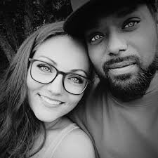 Have I done that I've think I've done 🙄🙄. The draw will not go in..  please help. .