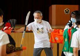 Listen to bunraku | soundcloud is an audio platform that lets you listen to what you love and share the sounds you create. Children S Puppet Shows Help Bunraku Master Endure Coronavirus Shutdown The Japan Times