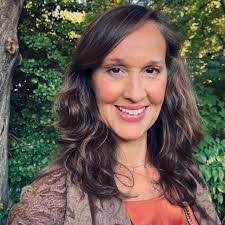 Heather Strang's Instagram, Twitter & Facebook