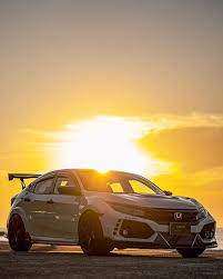 N Ch Wakaã¯instagramã‚’åˆ©ç”¨ã—ã¦ã„ã¾ã™ The Setting Sun Colored The Sky A Brilliant Civic Hatchback Honda Civic Type R Honda Civic New