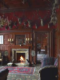 Inside Private Castle Homes Of The Scottish Highlands Scottish Interiors Scottish Decor Castle House