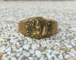 Résultat de recherche d'images pour "FETICHE ANCESTRAL DU DIEU LEGBA QUI VOMIE DE L'ARGENT DU MAITRE"