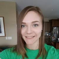 Julie Kindt's Instagram, Twitter & Facebook