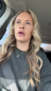 Connie Wesson's Instagram, Twitter & Facebook