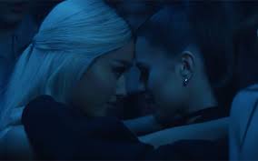 She has on the same outfit ariana did in that famous lollipop photo with pete. Ariana Grande Explores Sexuality In Break Up With Your Girlfriend I M Bored Video
