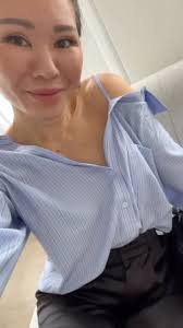 Creative Director, Dora Lim, styles our new off-shoulder blouse with black  trousers for an simple, relaxed look. Shop with link in bio.