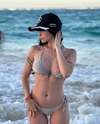 Chicas Con Grandes Senos Valentina Goldzen Sensual Modelo  Argentinasexiezpix Web Porn