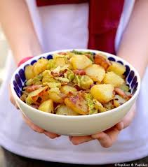 Poelee De Pommes De Terre Sautees Et Chou Vert Recette Idee Recette Salade Recette Chou Vert Pommes De Terre Sautees