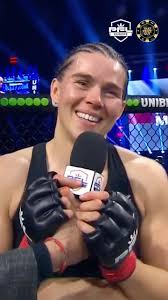 “THAT’S HOW YOU GET UP OFF THE FLOOR BABE!” 🔥, Savannah Marshall fires  shots at Claressa Shields after her MMA debut victory, and both agree to a  MMA fight in the SmartCage! 👀, Presented by ...