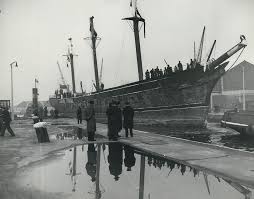 Cutty Sarks Last Voyage From East India Dock Historical London London History London Pictures