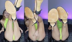 Cherrybabex7 Rubs Pussy Inside One Piece Bikini | PimpBunny