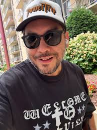 Manuel Avendaño (@manuelavendano) • Threads, Say more