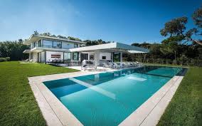 Villa St Tropez Homedsgn A Daily Source For Inspiration And Fresh Ideas On Interior Design And Home Decoratio Luxury Villa Architecture Outdoor Space Design