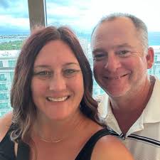 How to surprise girls with a cruise trip?