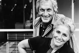 Woolen tapestry mounted to support board for hanging size: Ottavio And Rosita Missoni Missoni Baia Miami Residences Heritage The Pinnacle List