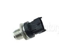 China PC200-8 Komatsu Fuel Rail Pressure Sensor 6754-72-1210 ...