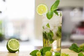 2 la menthe n'est pas la plante la plus exigeante. Les Mojitos Arrivent Ou Comment Cultiver La Menthe Groww
