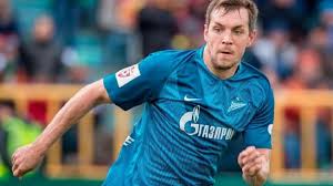 Уже через год состоялась дебютная игра спортсмена. Artem Dzyuba Ne Pomozhet Sbornoj Na Kubke Konfederacij