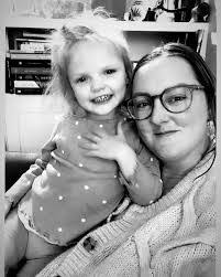 Anne Maloney's Instagram, Twitter & Facebook