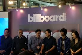 Kumpulan lagu pop indonesia terpopuler 2019 mp3 duration 1:16:09 size 174.29 mb / musik enak 9. Ini Dia 10 Lagu Teratas Peringkat Billboard Indonesia Top 100 Halaman All Kompas Com