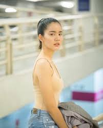 We would like to show you a description here but the site won't allow us. 55 Bow Maylada Ideas Bows Girl Actresses
