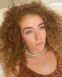 Cassie Crews's Instagram, Twitter & Facebook