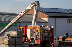 „freiwillige feuerwehr reichenbach im vogtland. Falkenstein Starke Rauchentwicklung In Lager Freie Presse Auerbach