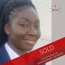 Tonya Keyes's Instagram, Twitter & Facebook