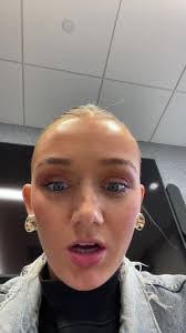 Savannah Holder's Instagram, Twitter & Facebook