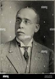 Derek Granger's Instagram, Twitter & Facebook