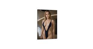WuDLi Brie Larson Sexy And Hot Poster Gifts Canvas Painting Wall Art  Decorative Picture Prints Modern Decor 24x36inch(60x90cm), Frame-style :  Amazon.ca: Home