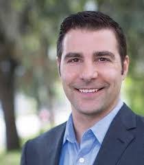 Luann Ray's Instagram, Twitter & Facebook