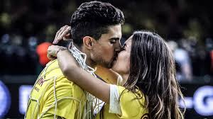 Dortmund say the spain defender will be out of action for several. Liebesgluck Nach Dfb Pokalsieg Bvb Star Marc Bartra Heiratet Seine Melissa Sportbuzzer De