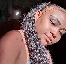 diane Costa💙🇧🇷🫰💜 (@diane.costa610casada)