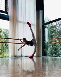 Balletbeautifulgirlsrepost Finyak S International Ballet Summer School Dresden Summer School Ballet Flexibility