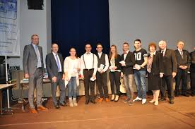 Contact us by email or call us for a personal consultation: A Preis Vr Bank Hans Glas Schule