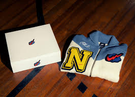 Underfoot cushioning keeps you comfortable with every step. Nike News Apparel Archive
