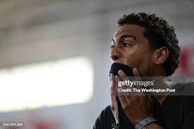 221 Casey Thompson American Football Player Photos & High Res Pictures