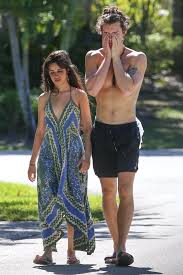His initial exposure came through the viral success of his song videos uploaded to youtube. Camila Cabello Brasil Midia On Twitter Shawn Mendes
