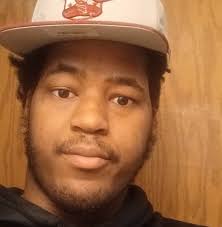 The retired NFL player Tyrann Mathieu is in attendance tonight at a high  school football game 😳